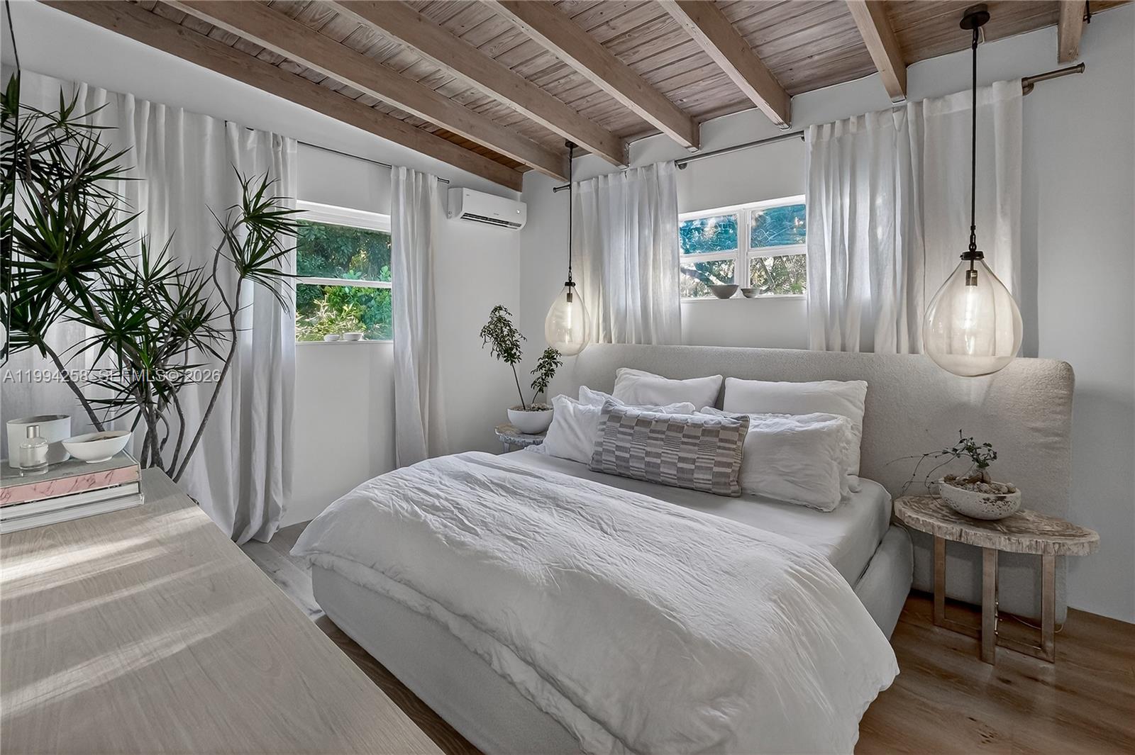 RIVERLAND VILLAGE SEC ONE - Residential Lease