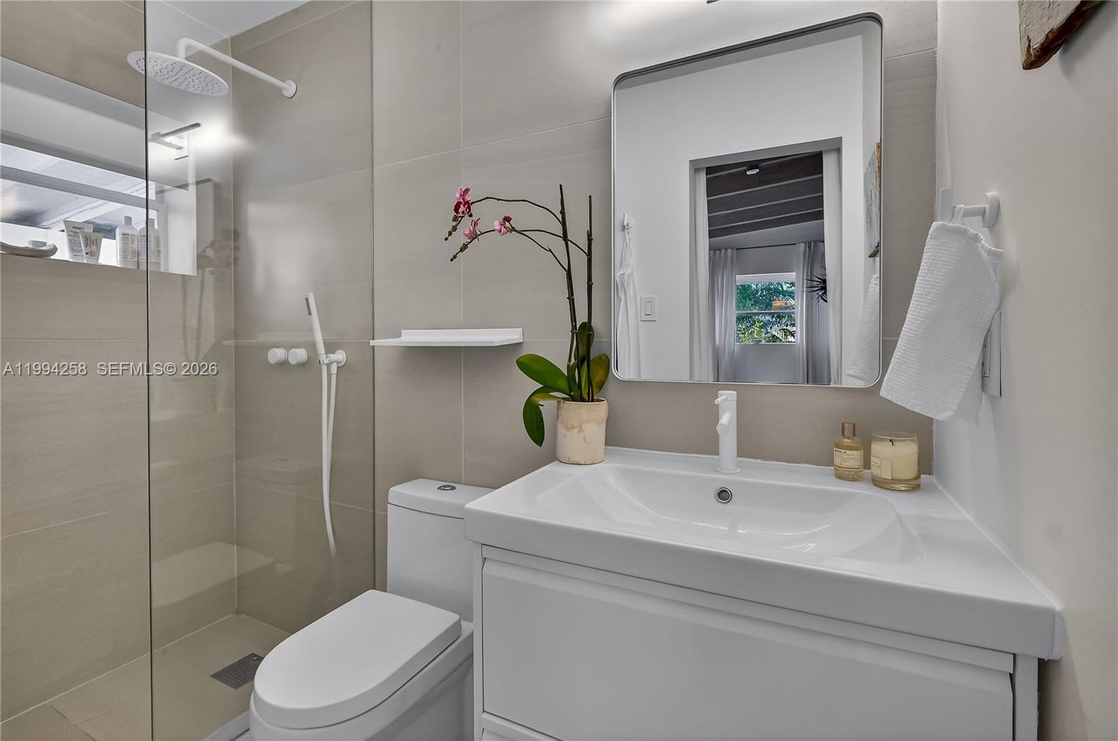 RIVERLAND VILLAGE SEC ONE - Residential Lease