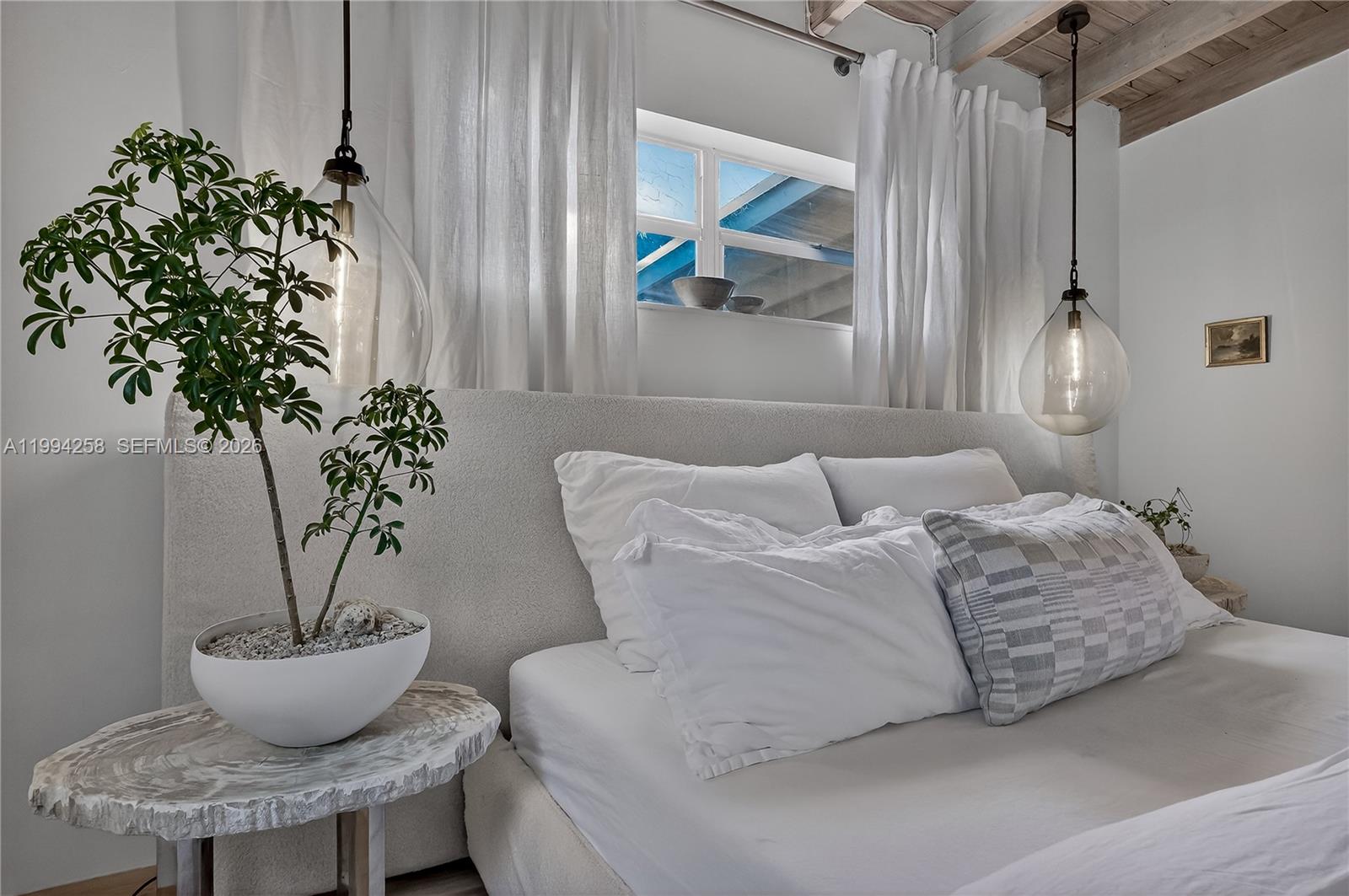 RIVERLAND VILLAGE SEC ONE - Residential Lease