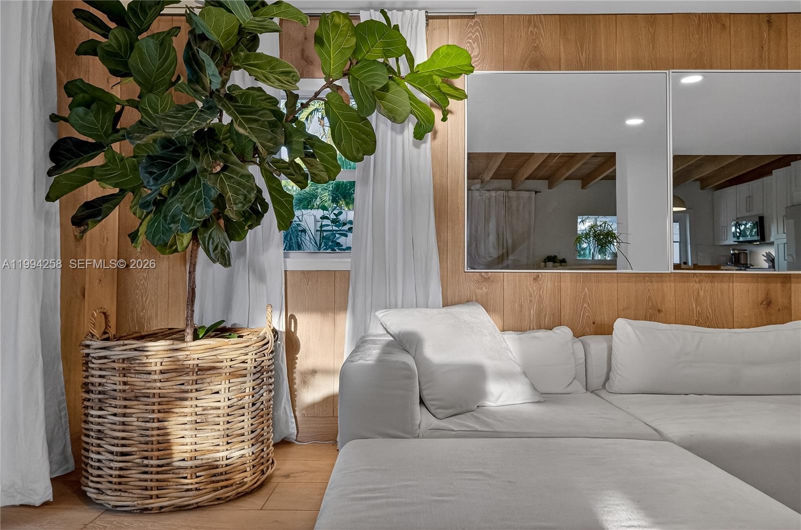 RIVERLAND VILLAGE SEC ONE - Residential Lease