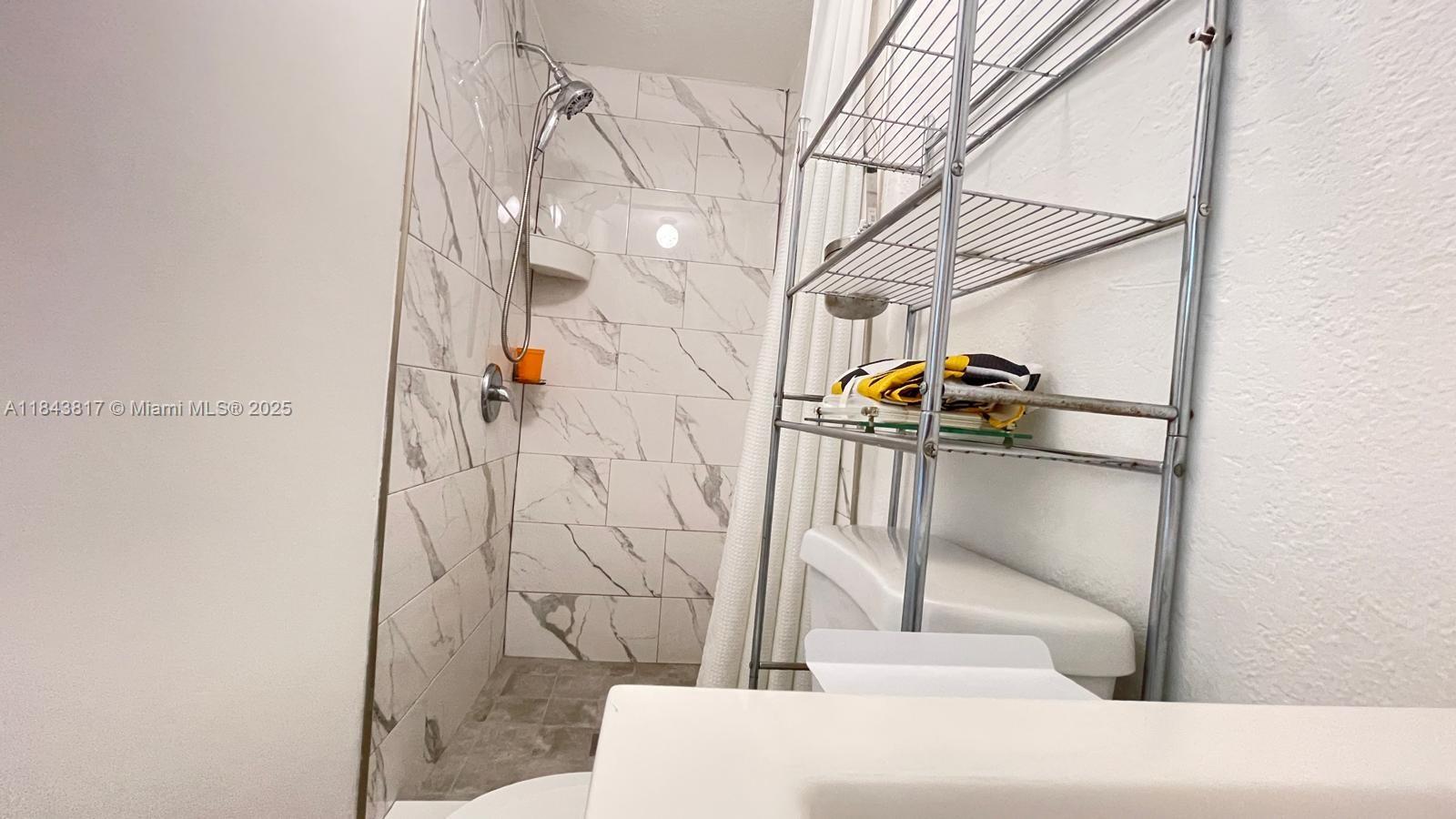 GUNTON HEIGHTS - Residential