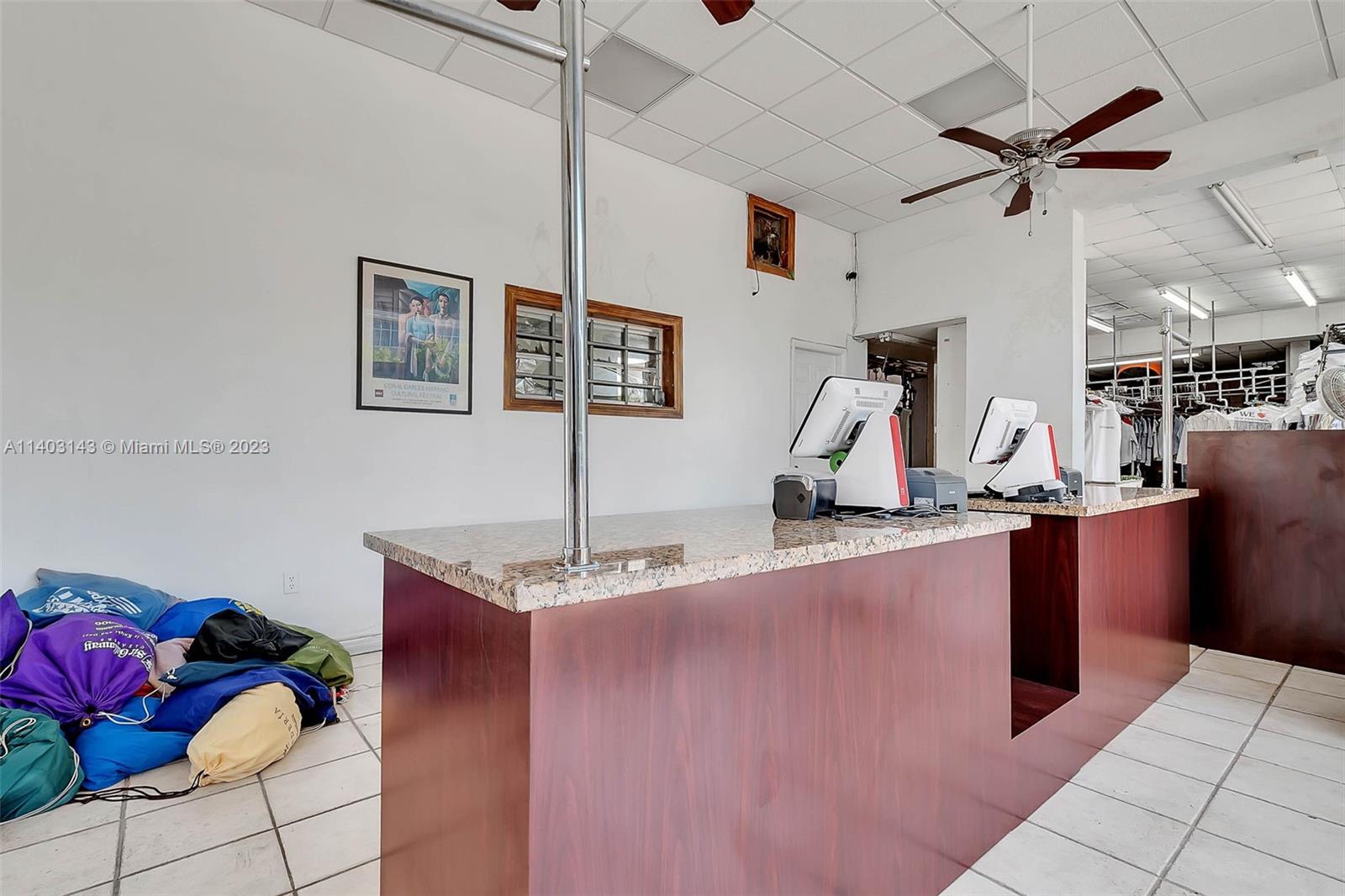 South Miami, Florida 33155, United States, ,Commercial,Active,72543