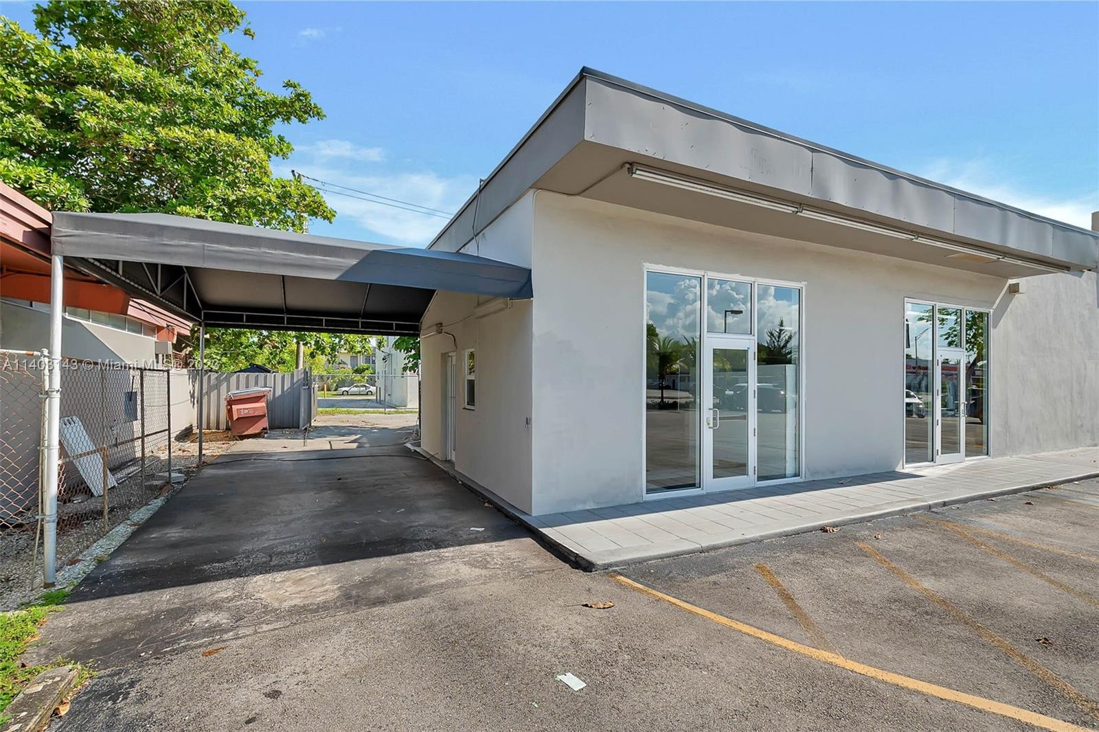 South Miami, Florida 33155, United States, ,Commercial,Active,72543