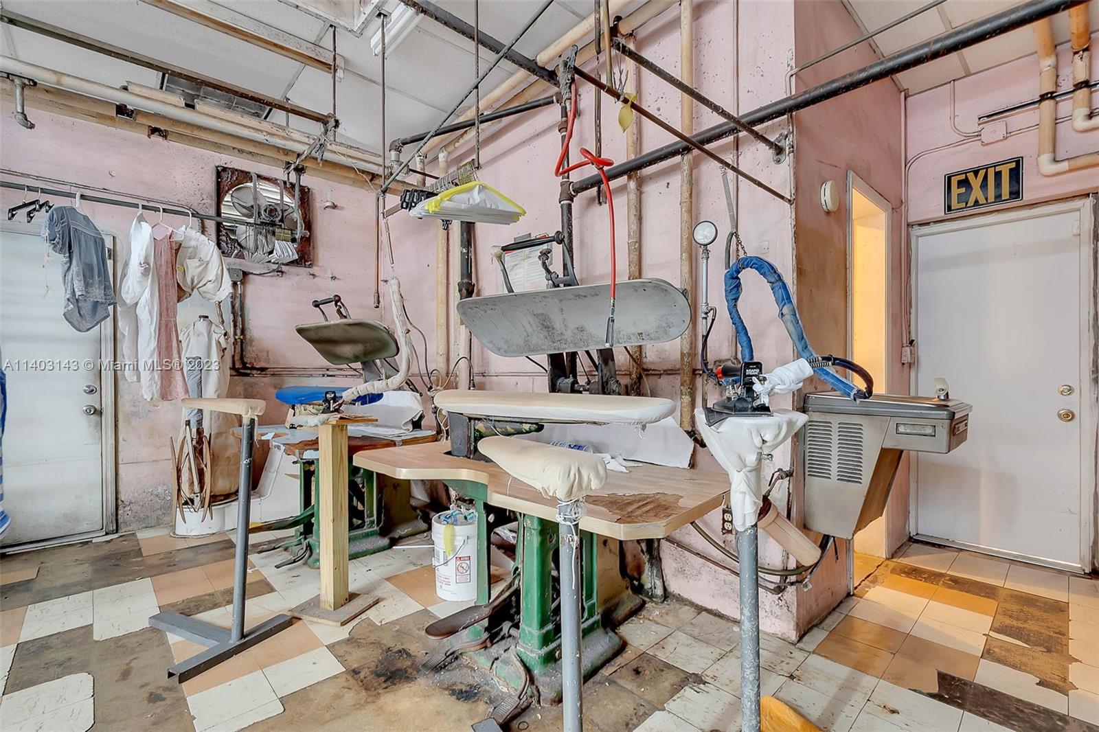 South Miami, Florida 33155, United States, ,Commercial,Active,72543