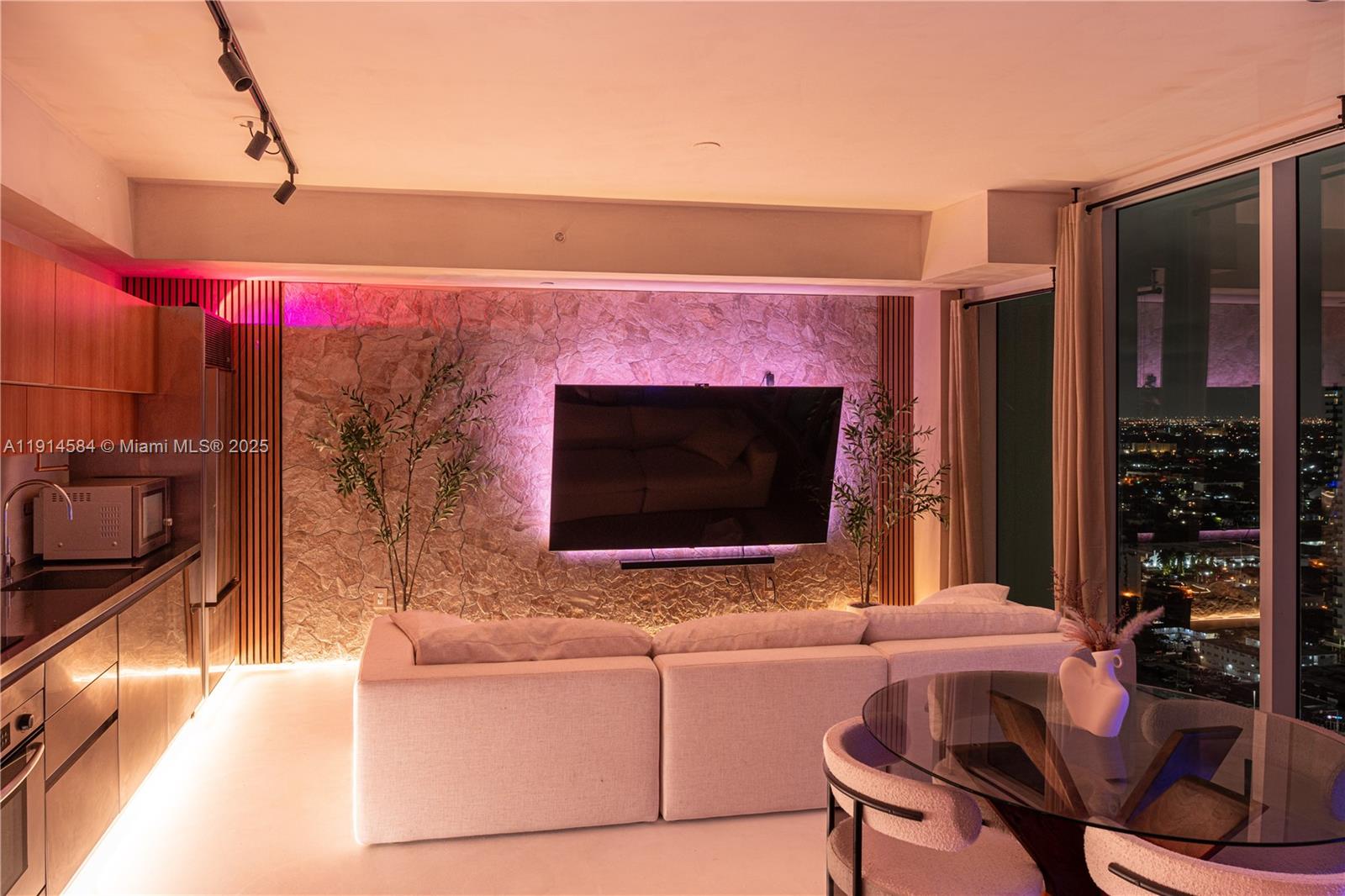 TEN MUSEUM PK RESIDENTIAL - Residential