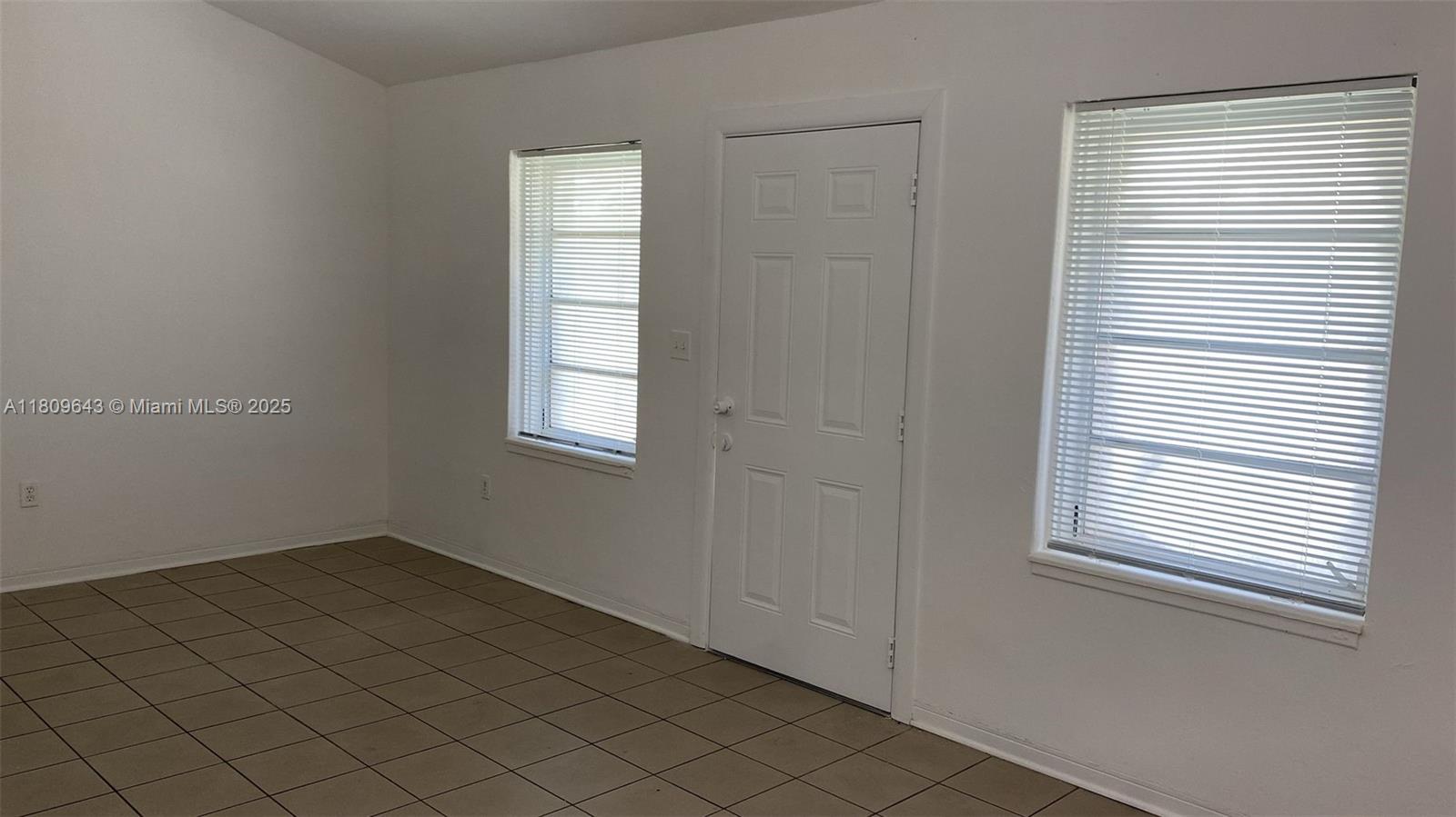 Rental Property at 840 Sw 7th St 842, Miami, Broward County, Florida - Bedrooms: 1 
Bathrooms: 1  - $1,900 MO.