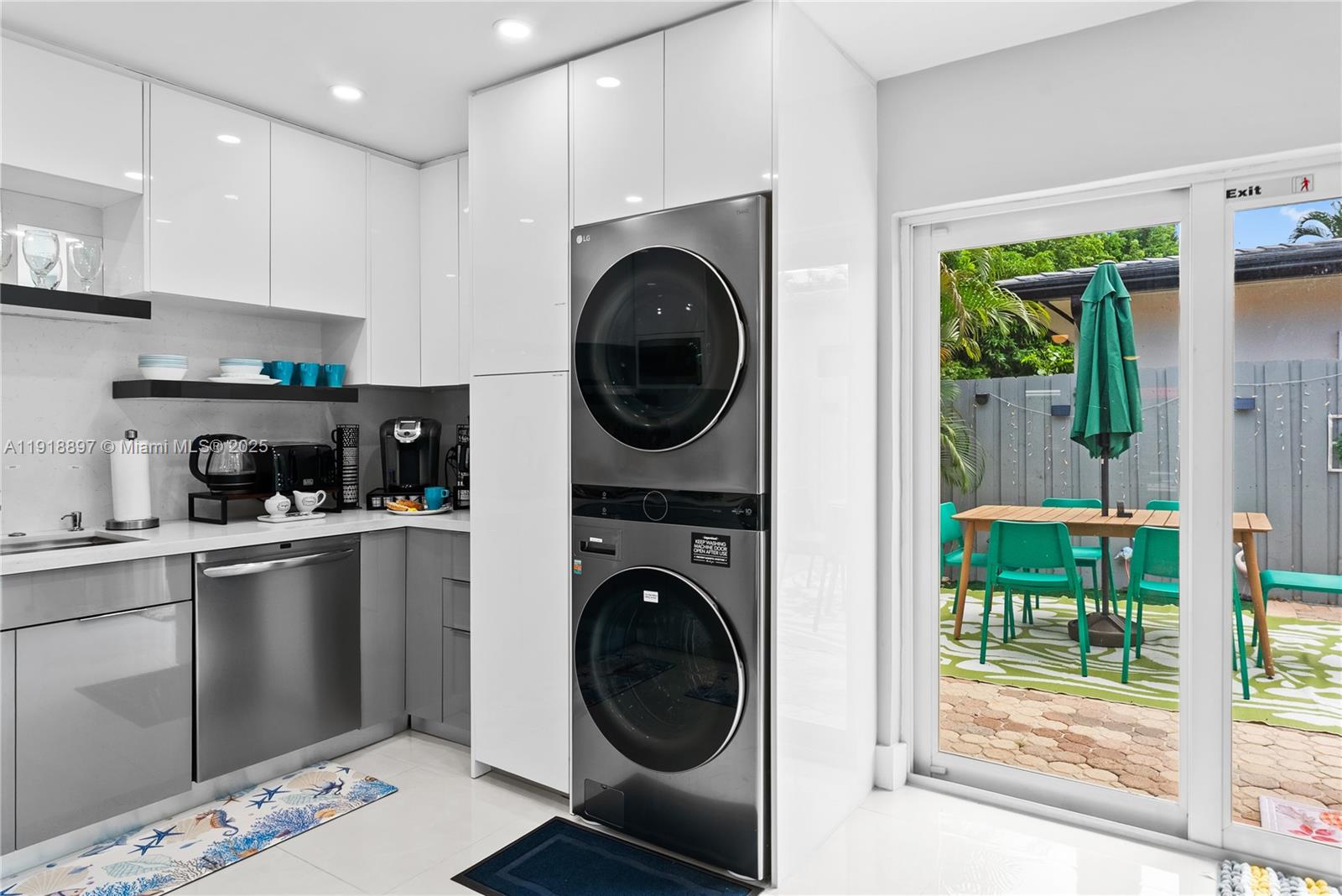 CORAL RIDGE - Residential Lease