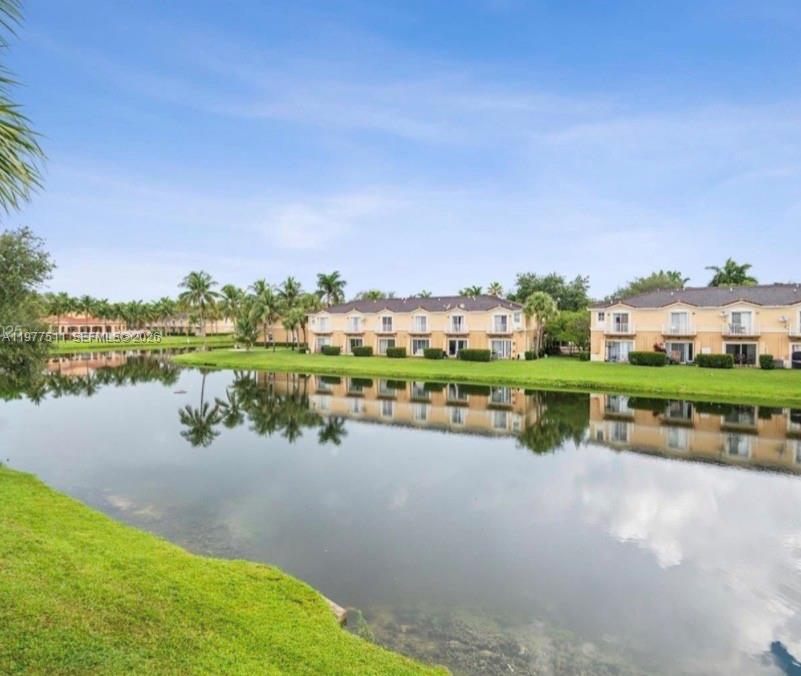 MELROSE POINT CONDO - Residential