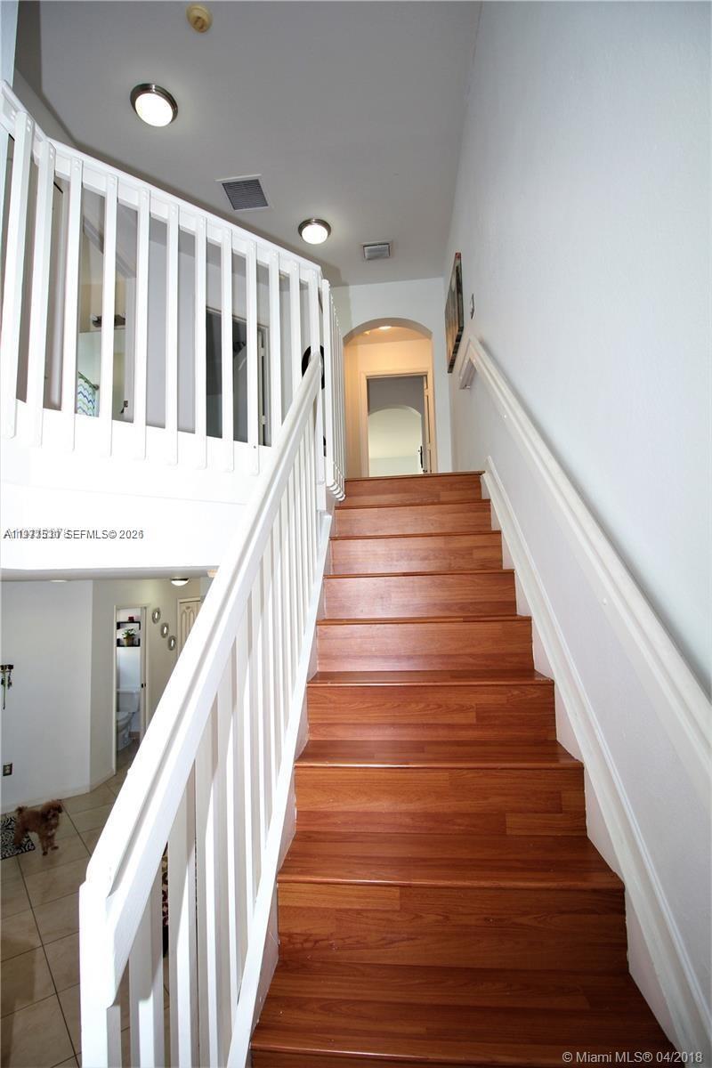 MELROSE POINT CONDO - Residential