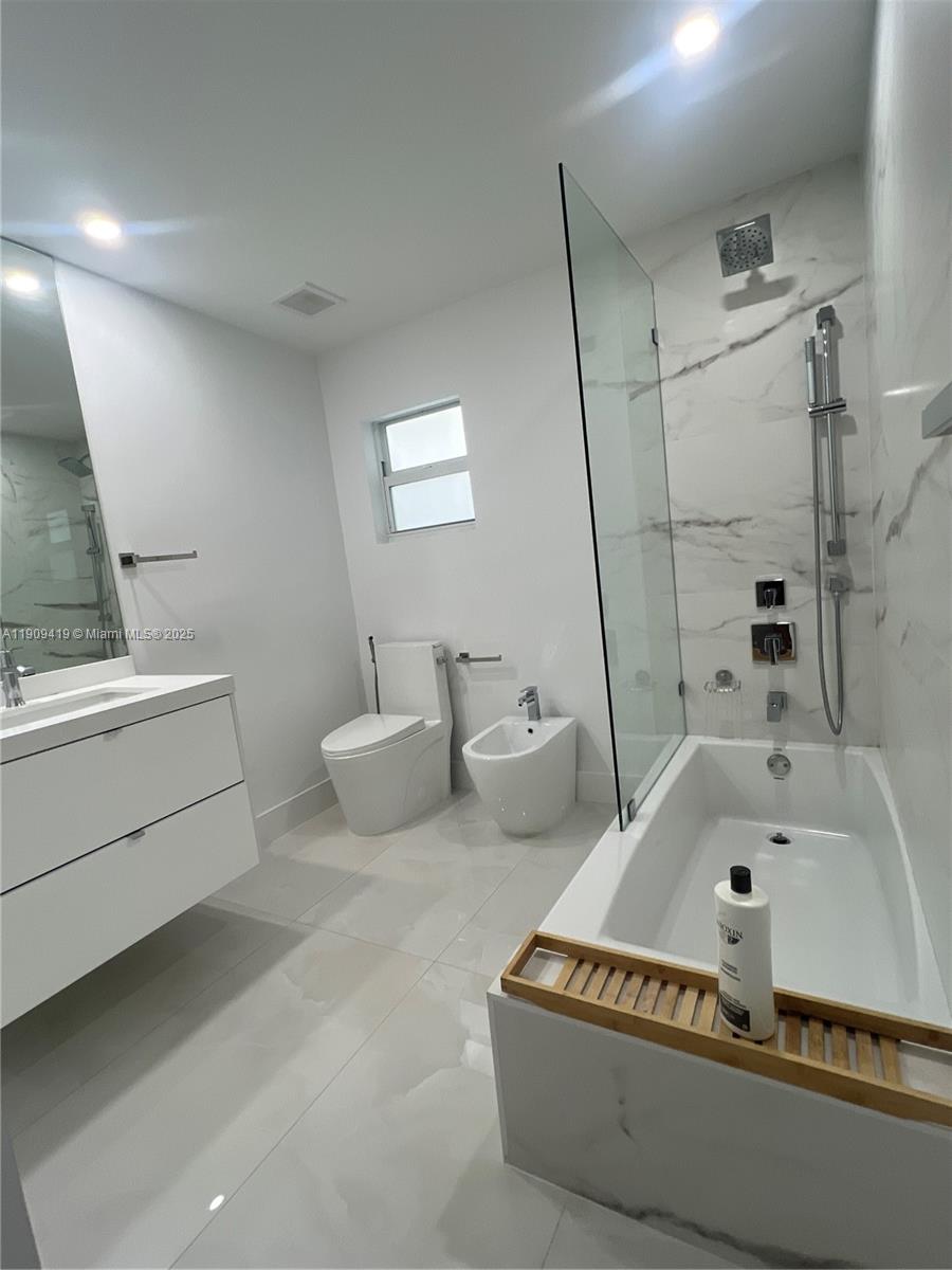 OVERBROOK SHORES - Residential