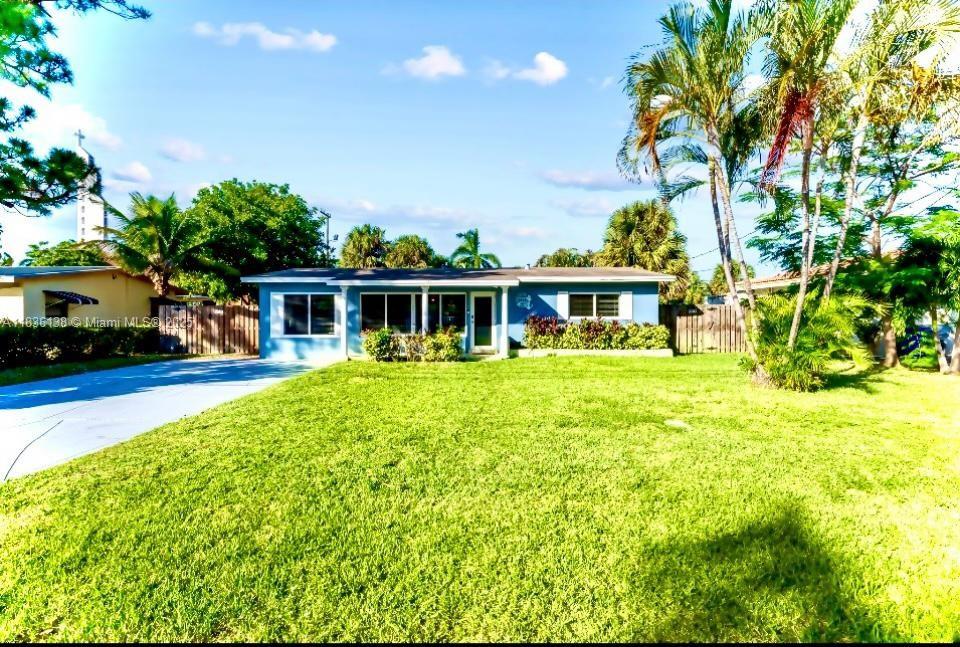 POMPANO SHORES - Residential Lease