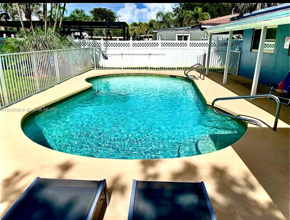 POMPANO SHORES - Residential Lease