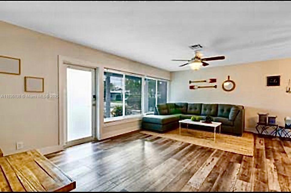 POMPANO SHORES - Residential Lease