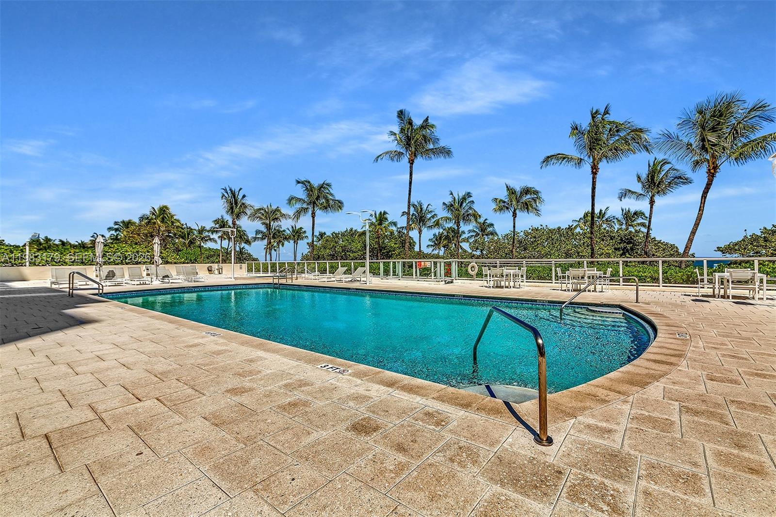 10185 Collins Ave 606