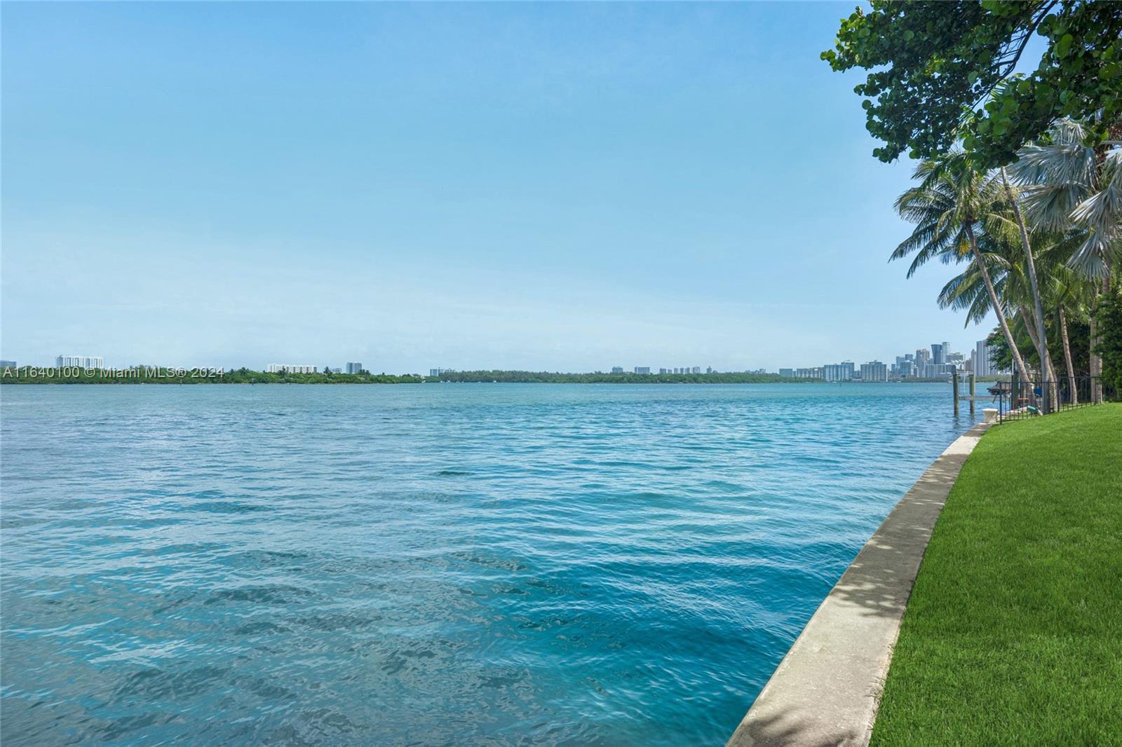 216 Bal Bay Dr