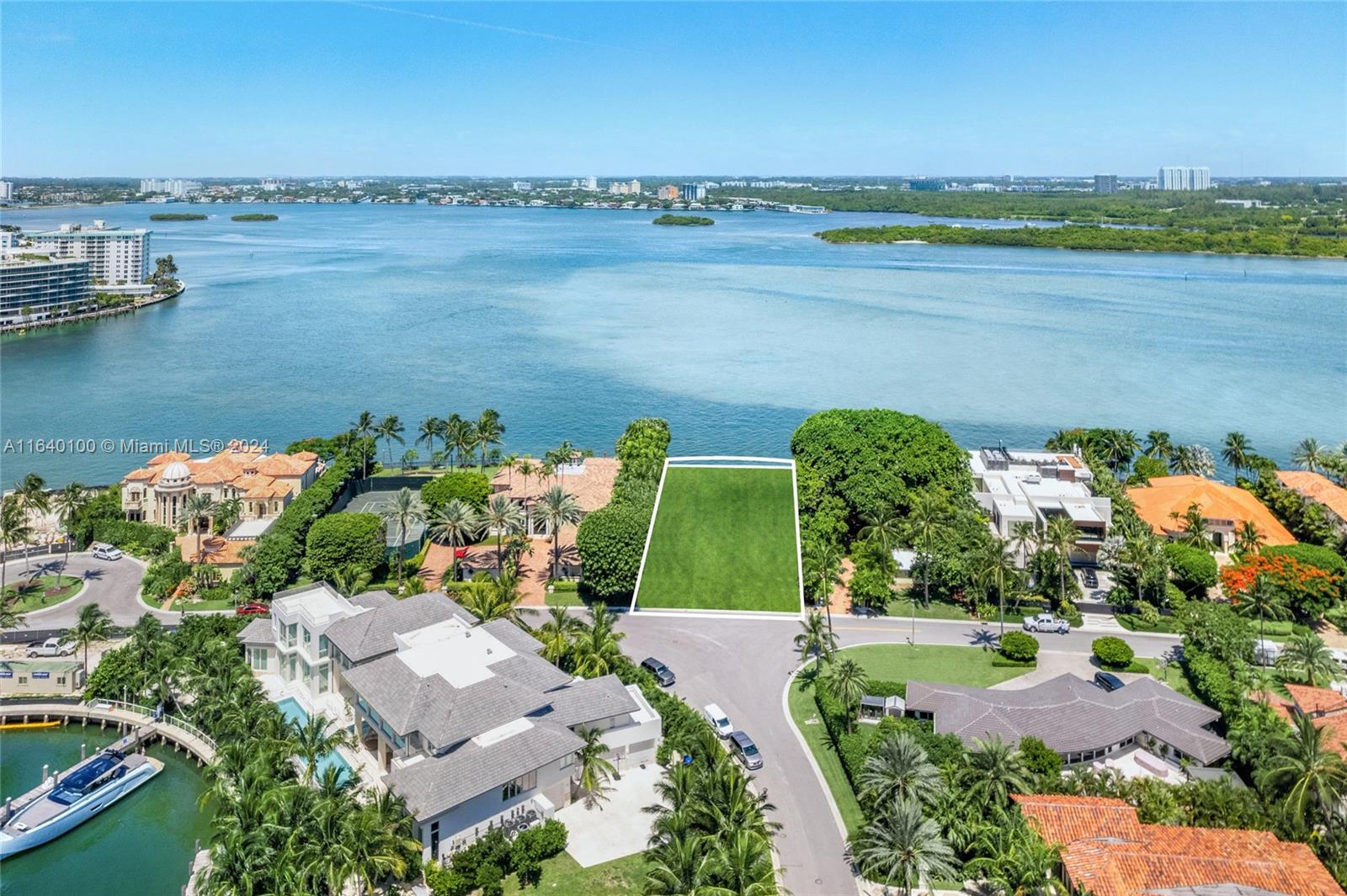 BAL HARBOUR RESIDENTIAL S - Land