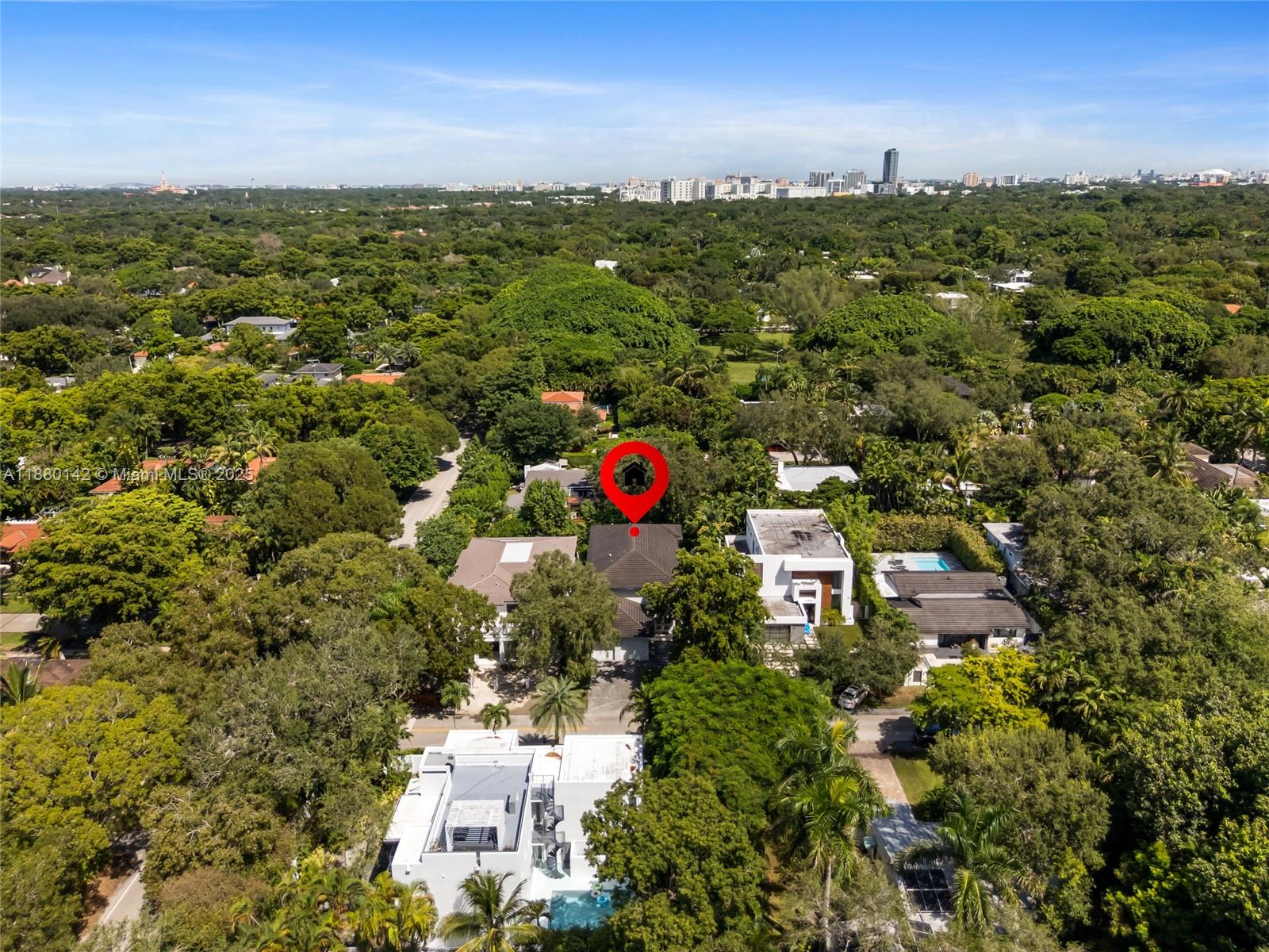 COCONUT GROVE MANOR - Residential