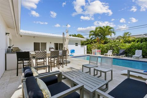 A home in Lauderdale By The Sea