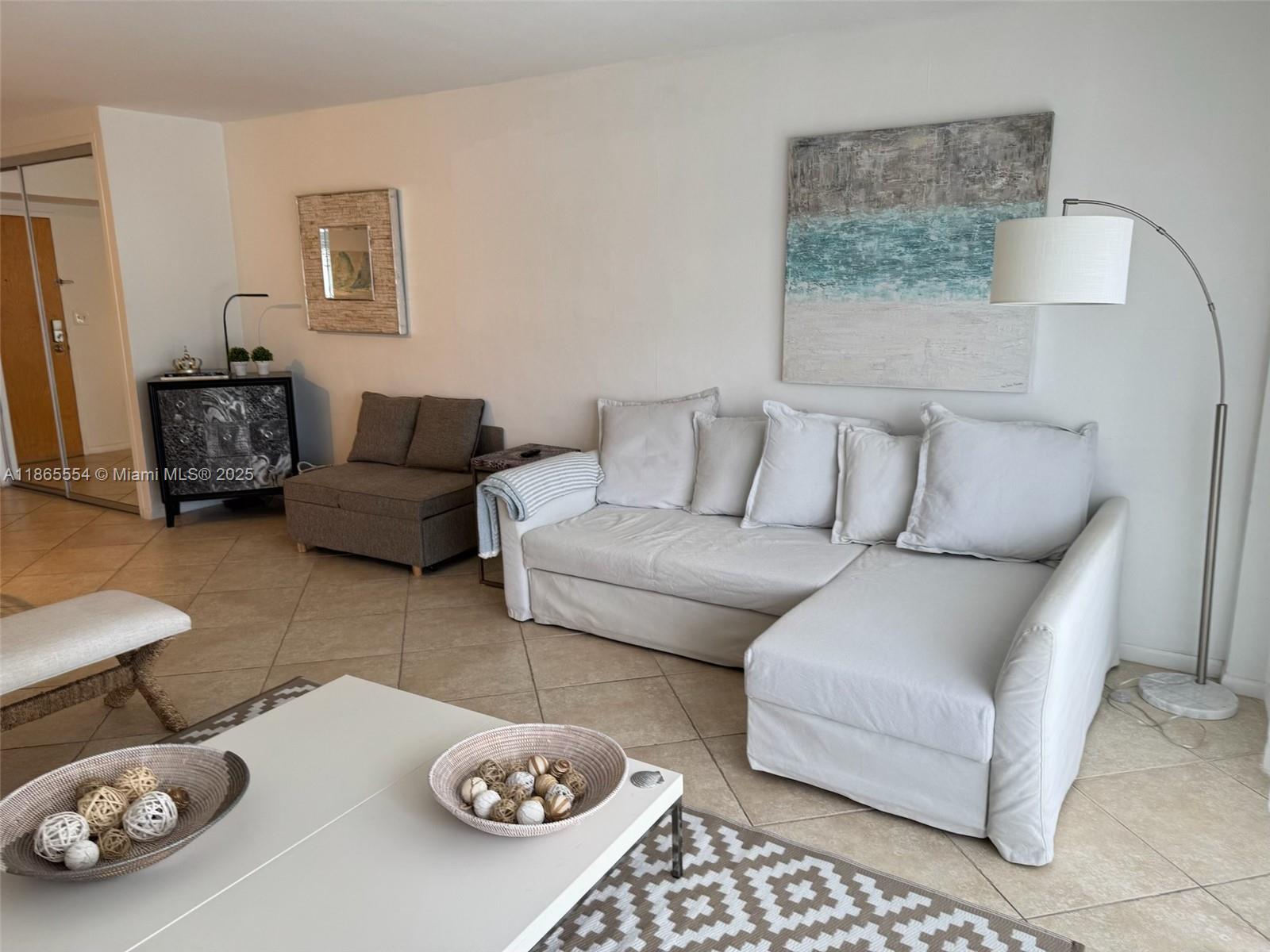 CARLISLE ON THE OCEAN CON - Residential Lease