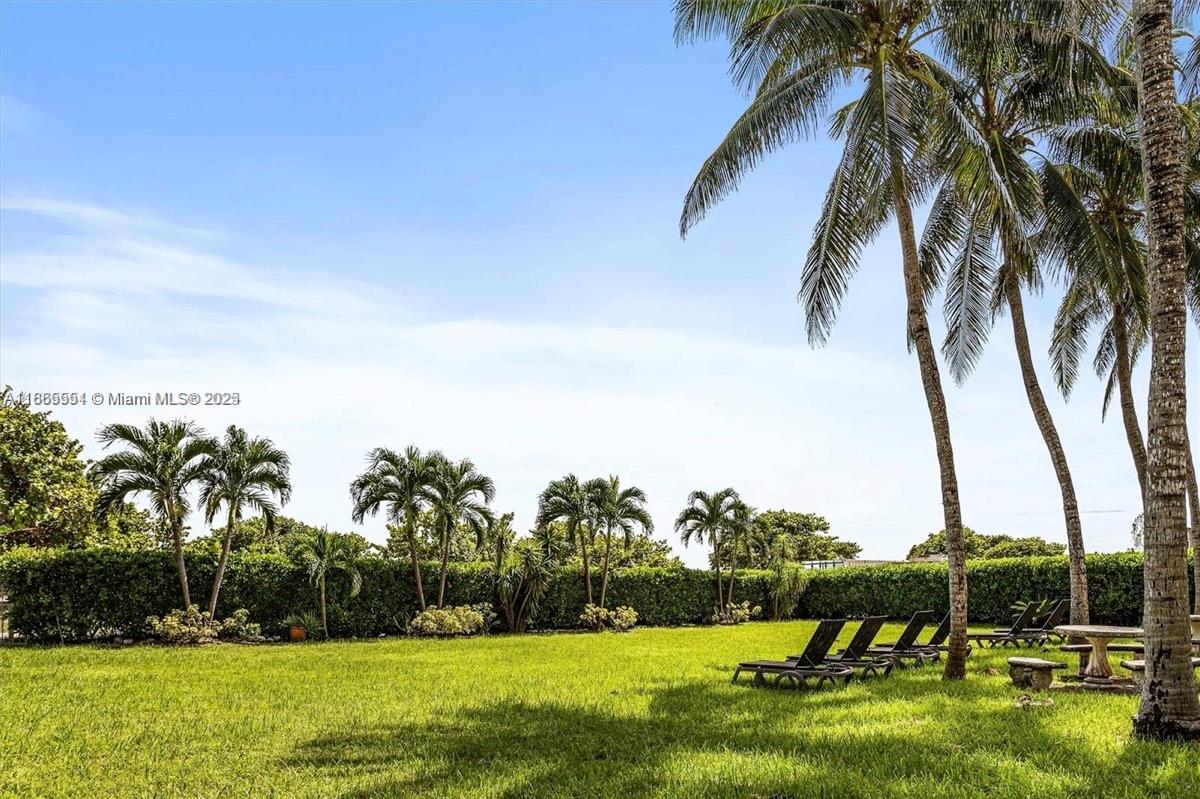 CARLISLE ON THE OCEAN CON - Residential Lease