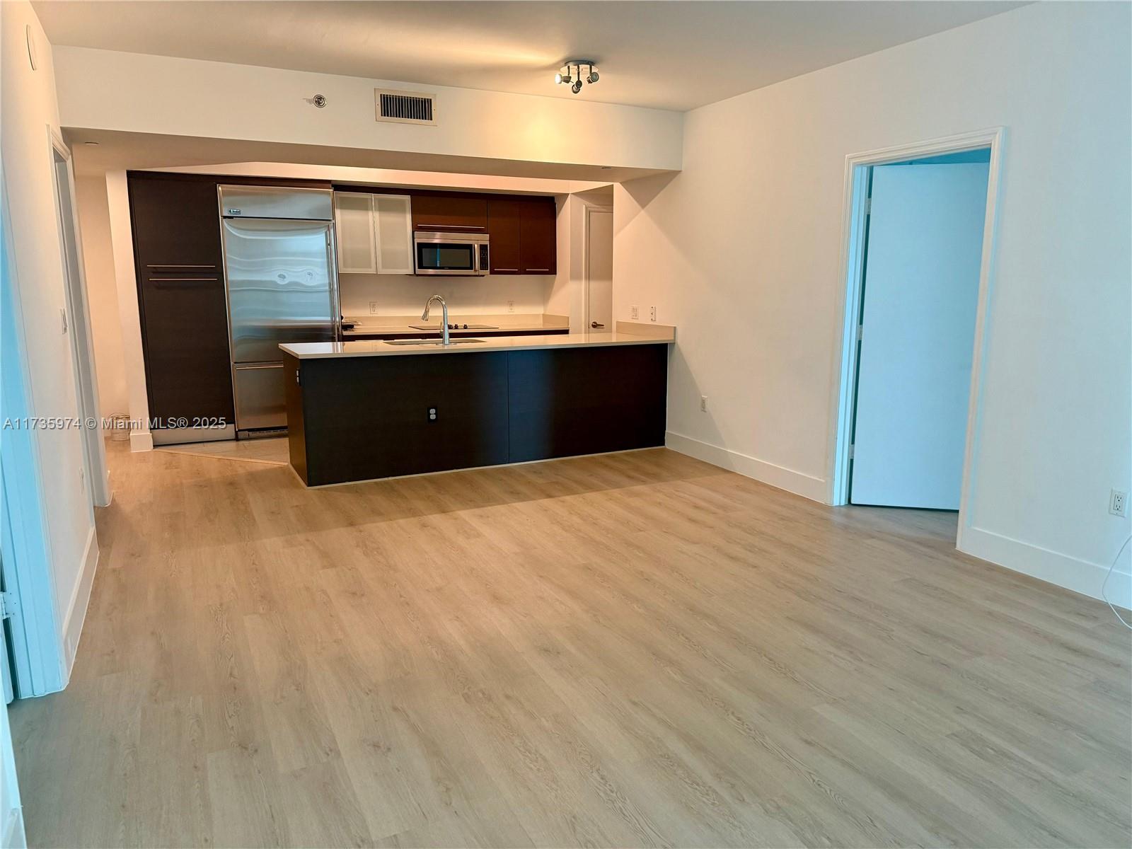 Rental Property at 55 Se 6th St 1505, Miami, Broward County, Florida - Bedrooms: 2 
Bathrooms: 2  - $4,000 MO.