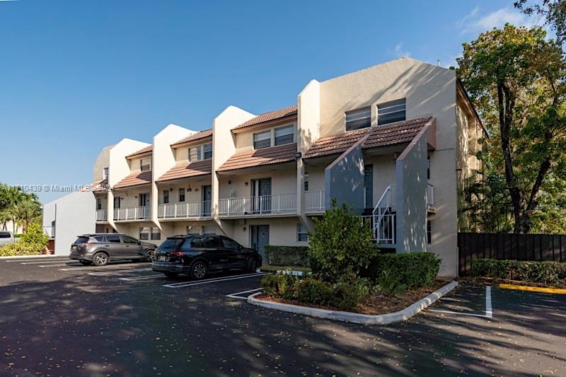 Property for Sale at 3760 Nw 115th Ave 1-4, Coral Springs, Broward County, Florida - Bedrooms: 1 
Bathrooms: 1  - $190,000