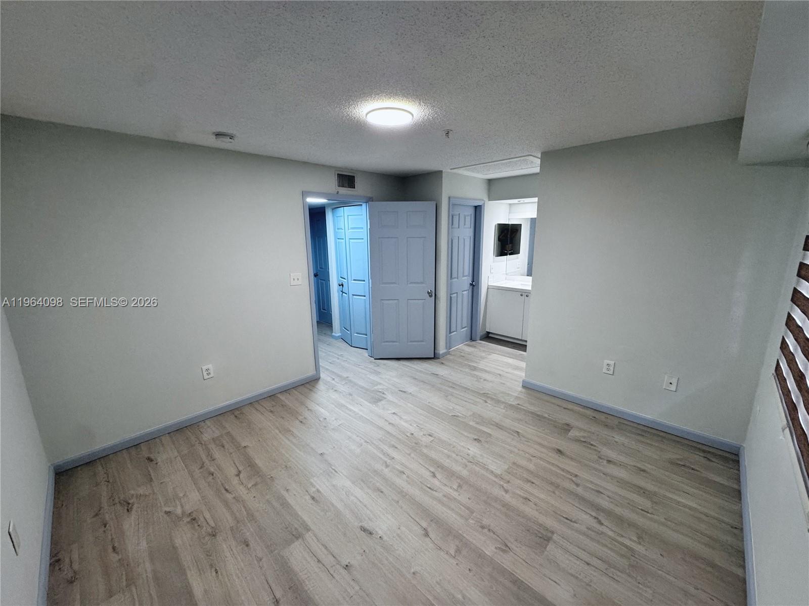 2881 NE 185th St 102