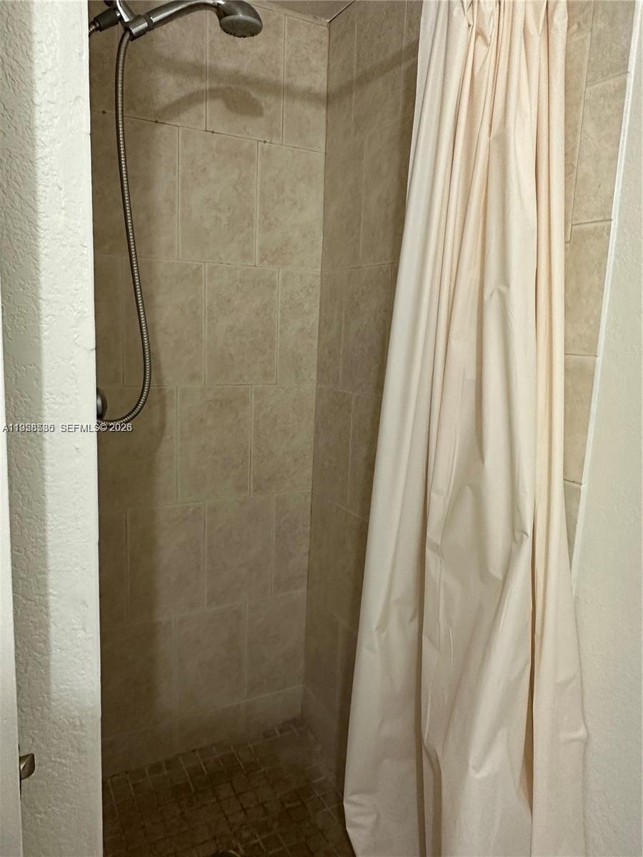 SUNSET VILLAS CONDO - Residential