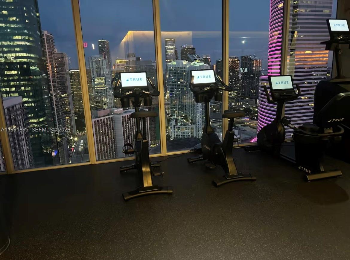 CENTRO CONDO - Residential