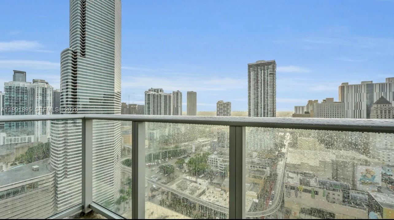 CENTRO CONDO - Residential