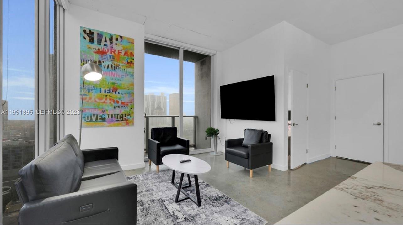 CENTRO CONDO - Residential