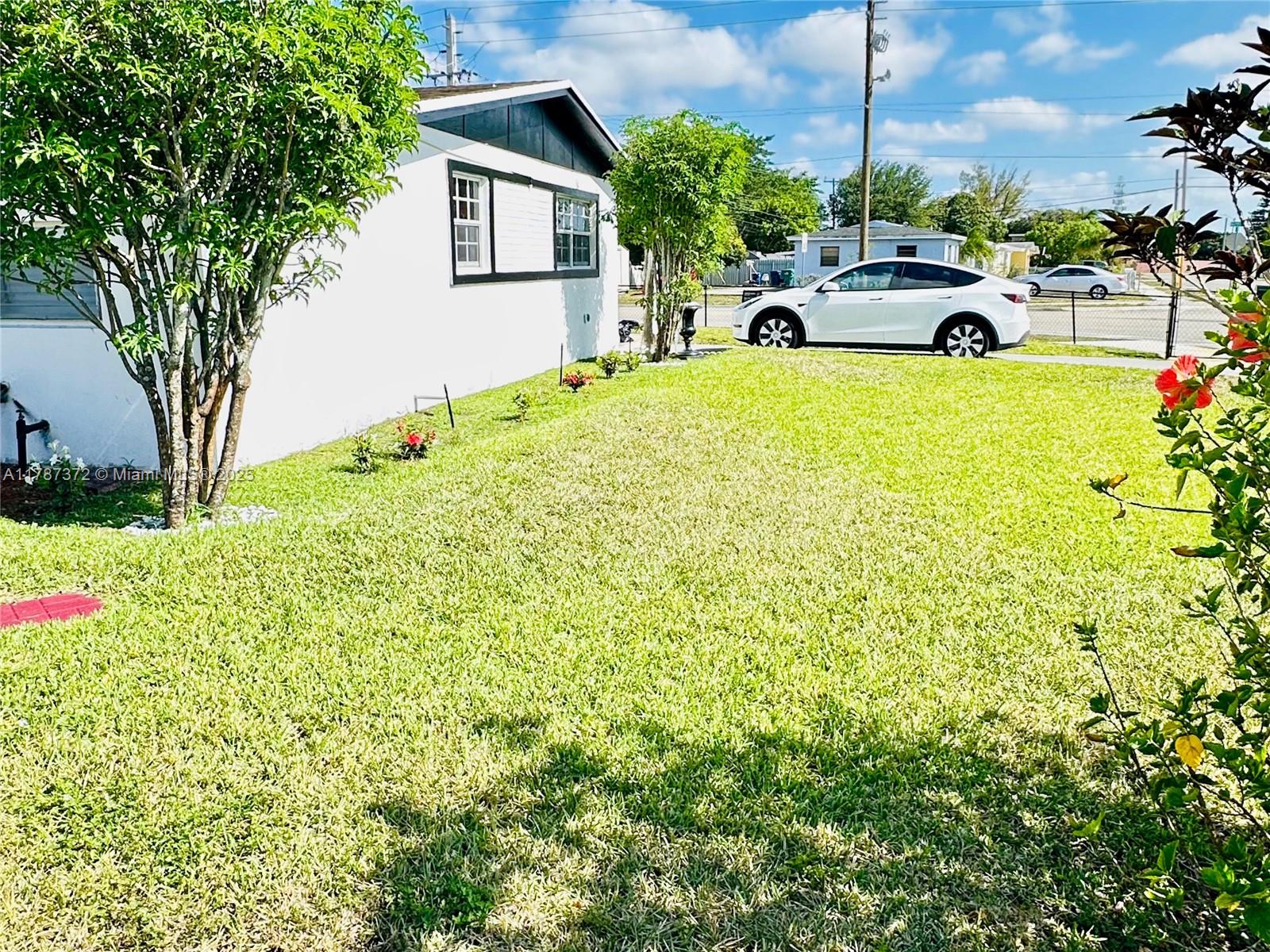 20701 Nw 34th Ct 1, Miami Gardens, Broward County, Florida - 3 Bedrooms  
1 Bathrooms - 