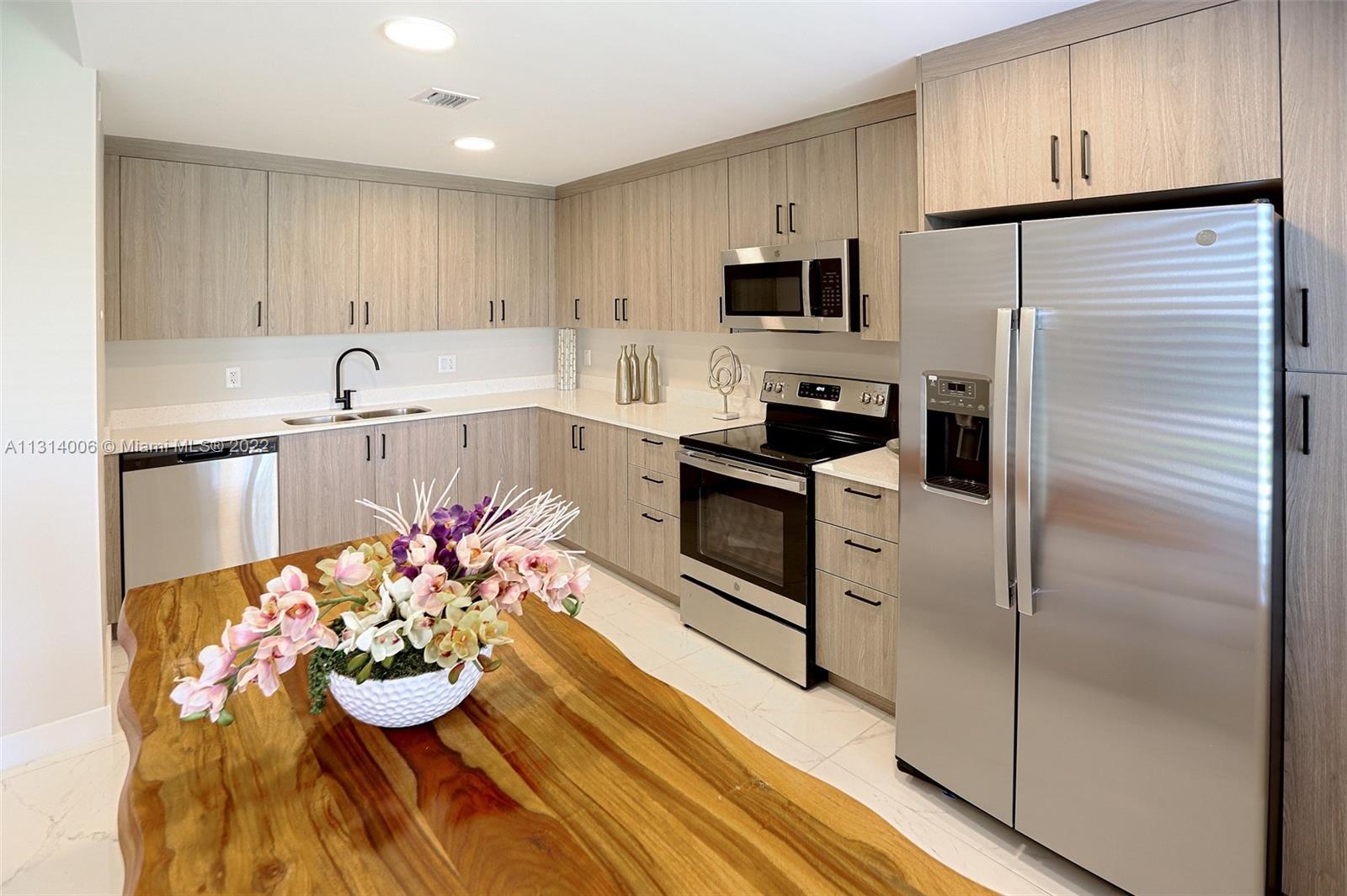 Redlands Shores - Residential