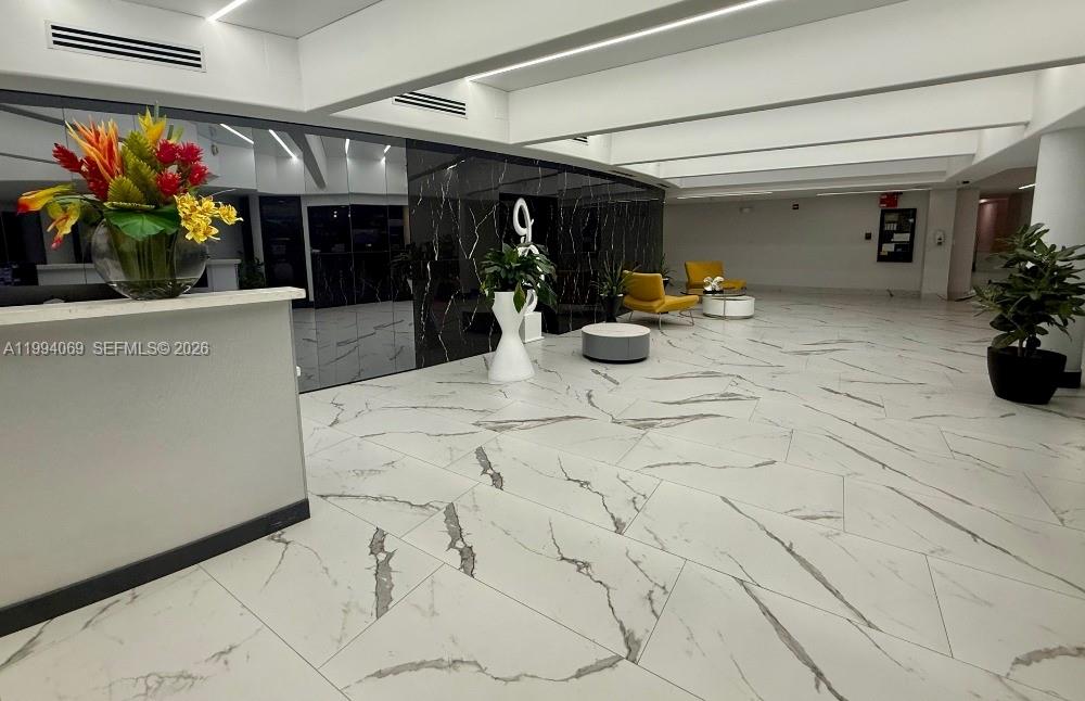 LA MER ESTATES EAST CONDO - Residential Lease