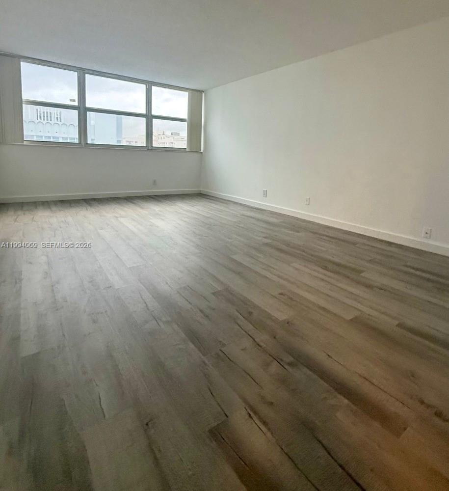 LA MER ESTATES EAST CONDO - Residential Lease