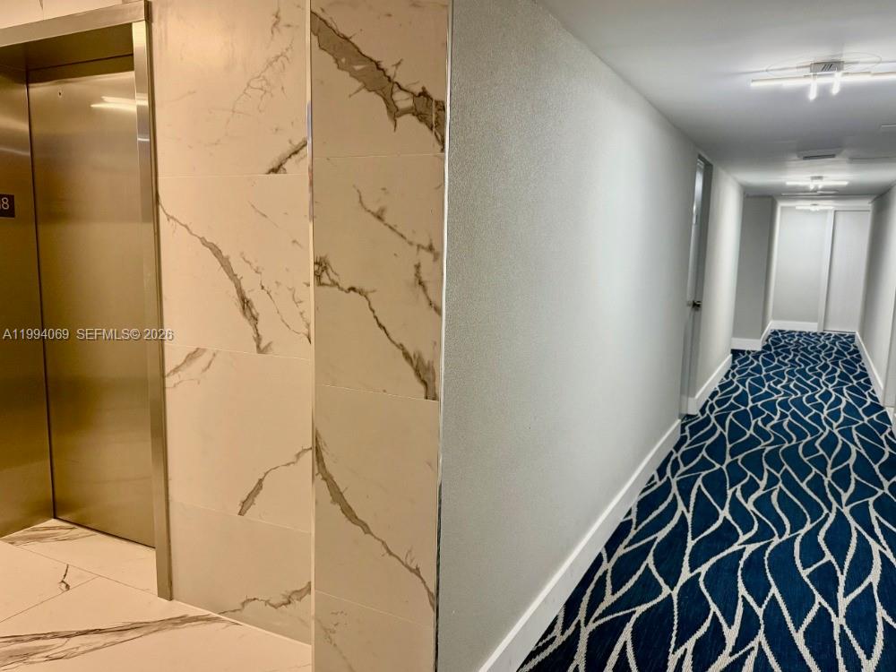 LA MER ESTATES EAST CONDO - Residential Lease