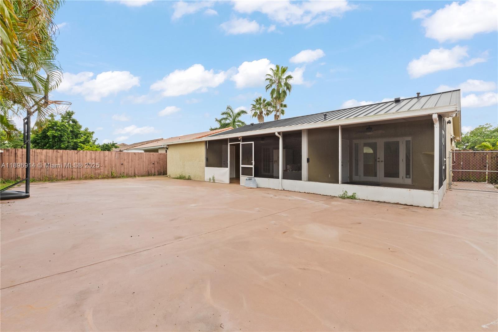 MAJESTIC ESTATES 1ST ADDN - Residential