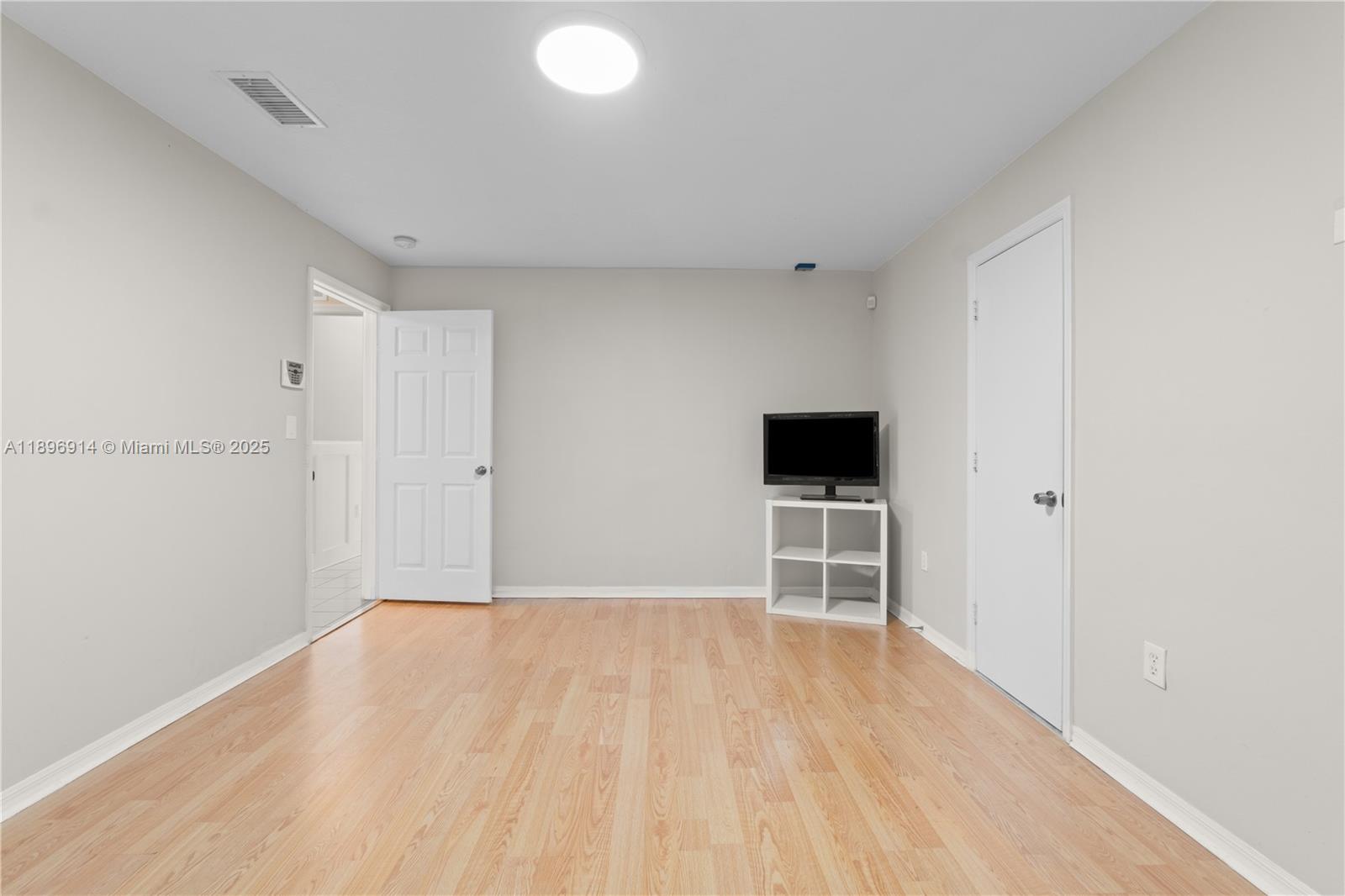 MAJESTIC ESTATES 1ST ADDN - Residential