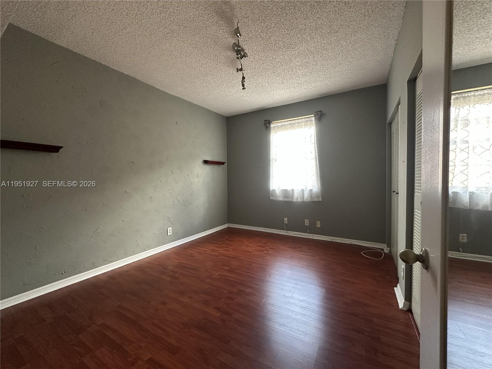 SECTORS 3 & 4 BOUNDARY PL - Residential Lease