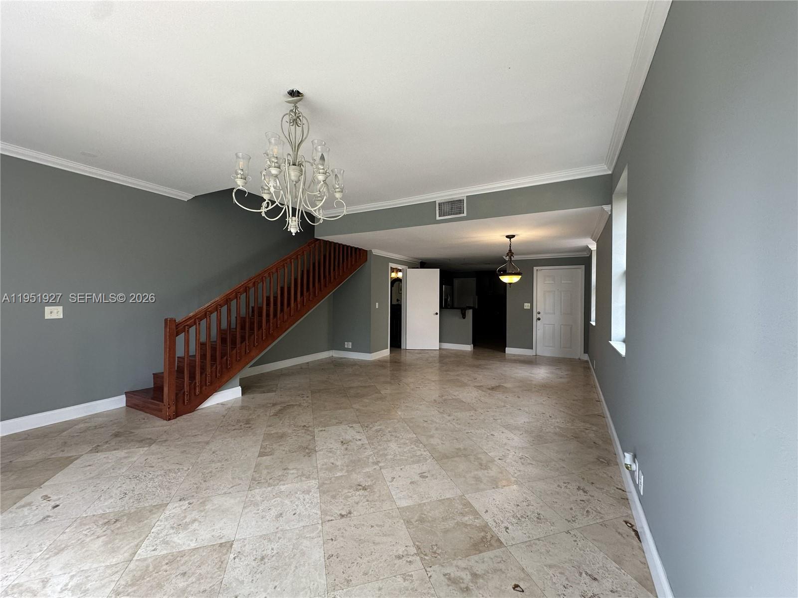 SECTORS 3 & 4 BOUNDARY PL - Residential Lease