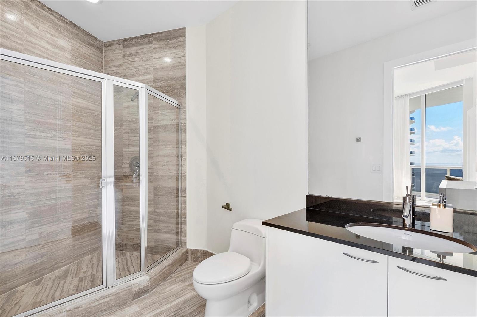 TDR TOWER I CONDO - Residential Lease