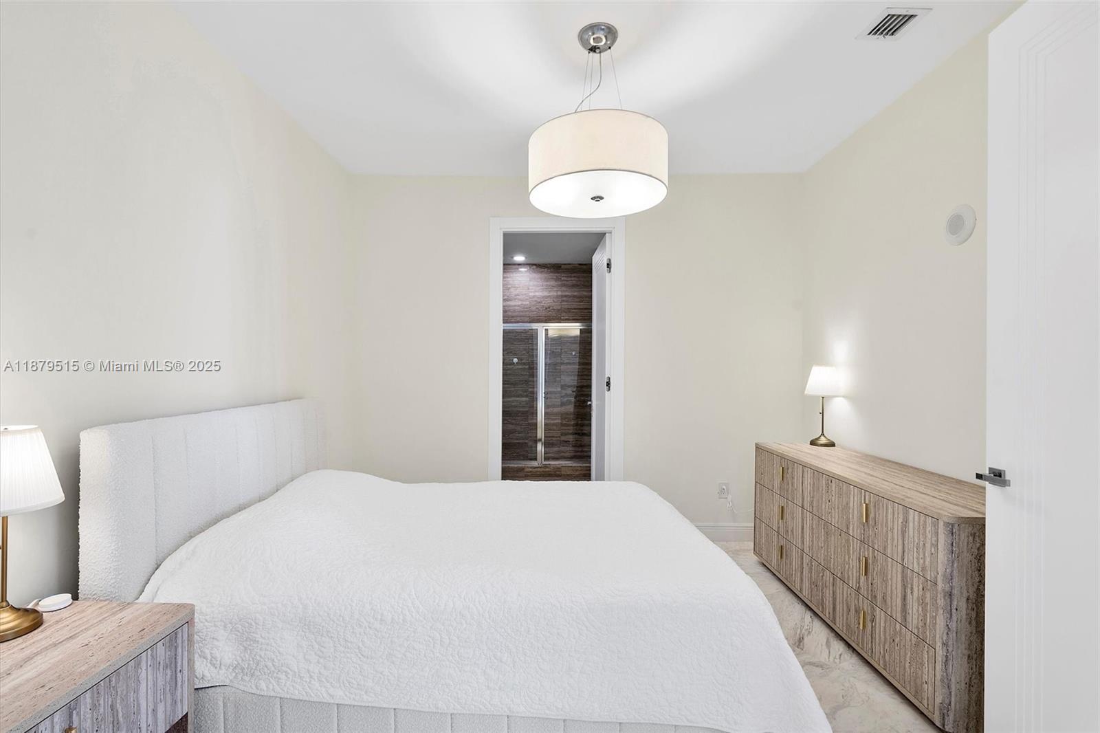 TDR TOWER I CONDO - Residential Lease