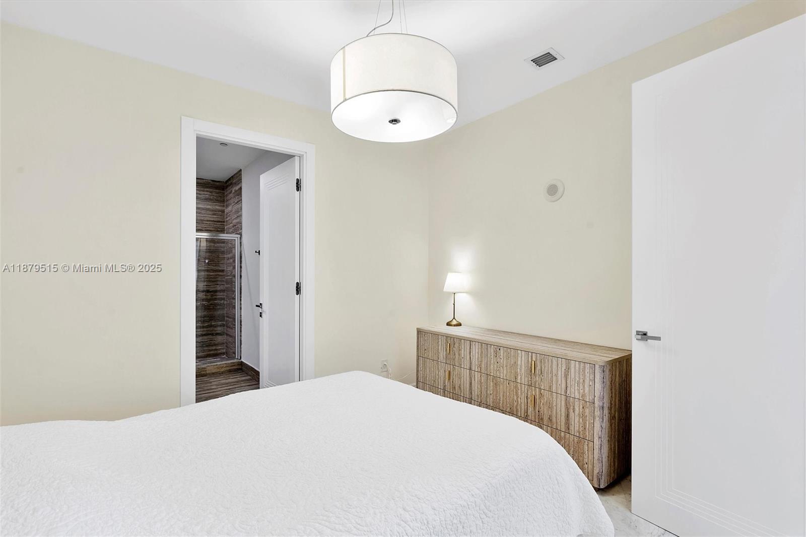 TDR TOWER I CONDO - Residential Lease