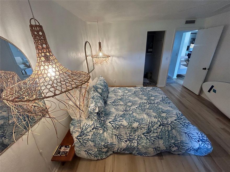 Short term summer rental. 2 bedroom furnished 
 Condo available for June, July & or August stay must be at least 60 days.
13% tax to be paid by tenant. All rent must be paid prior to move in.
No children, pets or Trucks. JIC is a 55+ community located on Jupiter Inlet 
This complex has amazing views of the Jupiter Lighthouse, Dubios Park and Jupiter Inlet Cabana clubhouse. There’s a heated pool that’s 25x 50. Within walking distance Love Street, offers numerous dining establishments