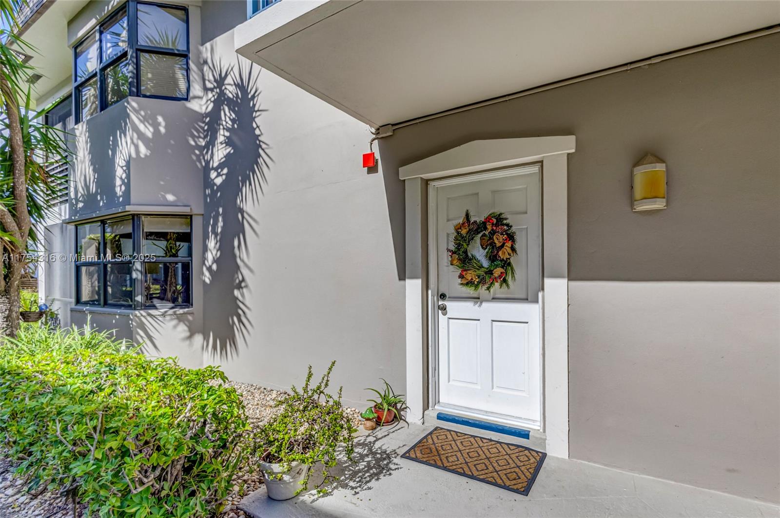 JUPITER INLET CONDO - Residential Lease