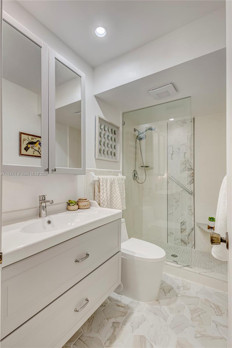 JUPITER INLET CONDO - Residential Lease