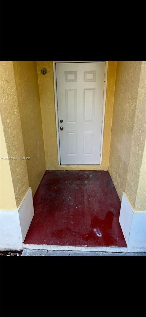 64 SW 15th Ter B Homestead FL 33030