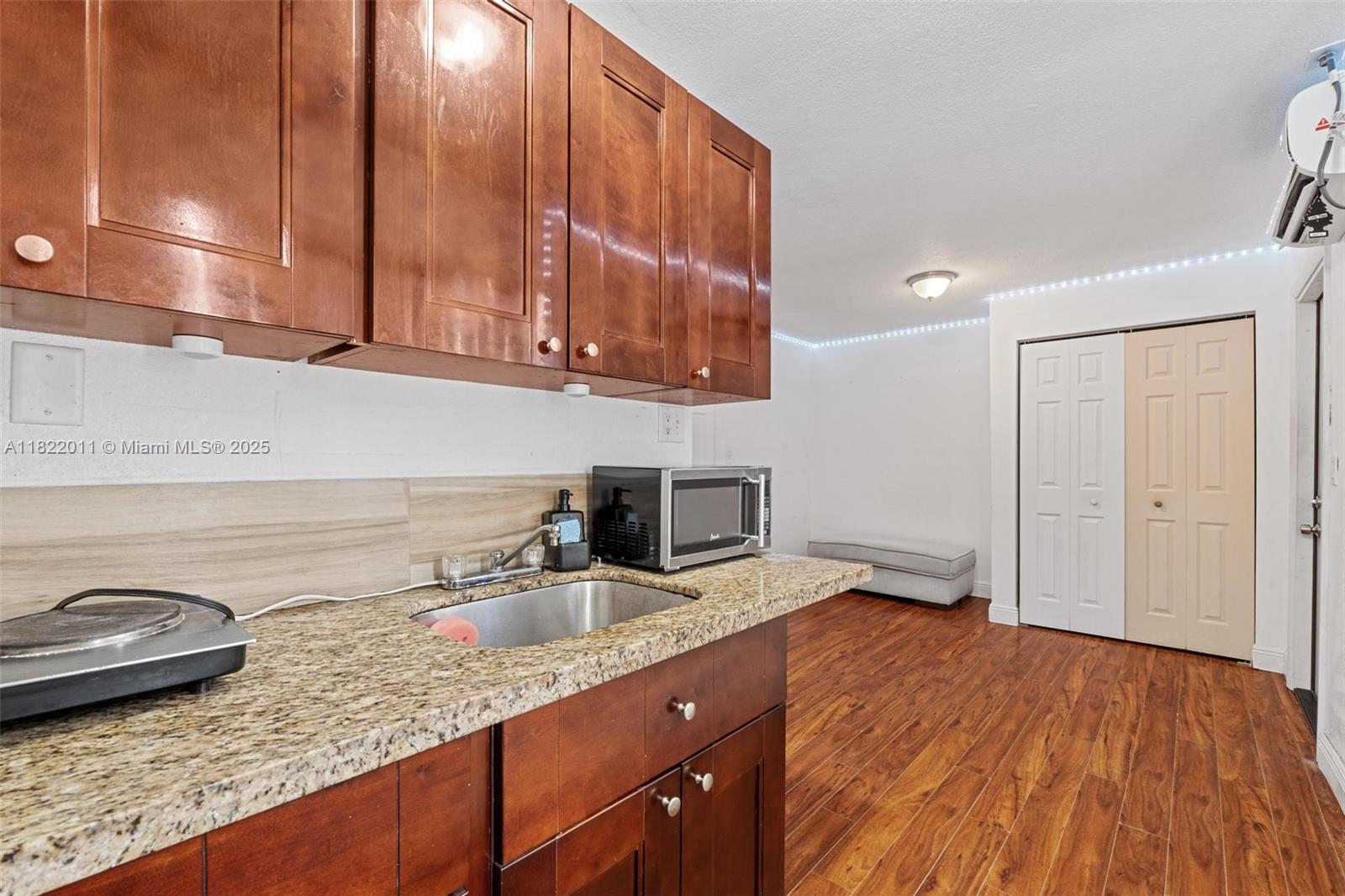 ANDREWS PARK - Residential