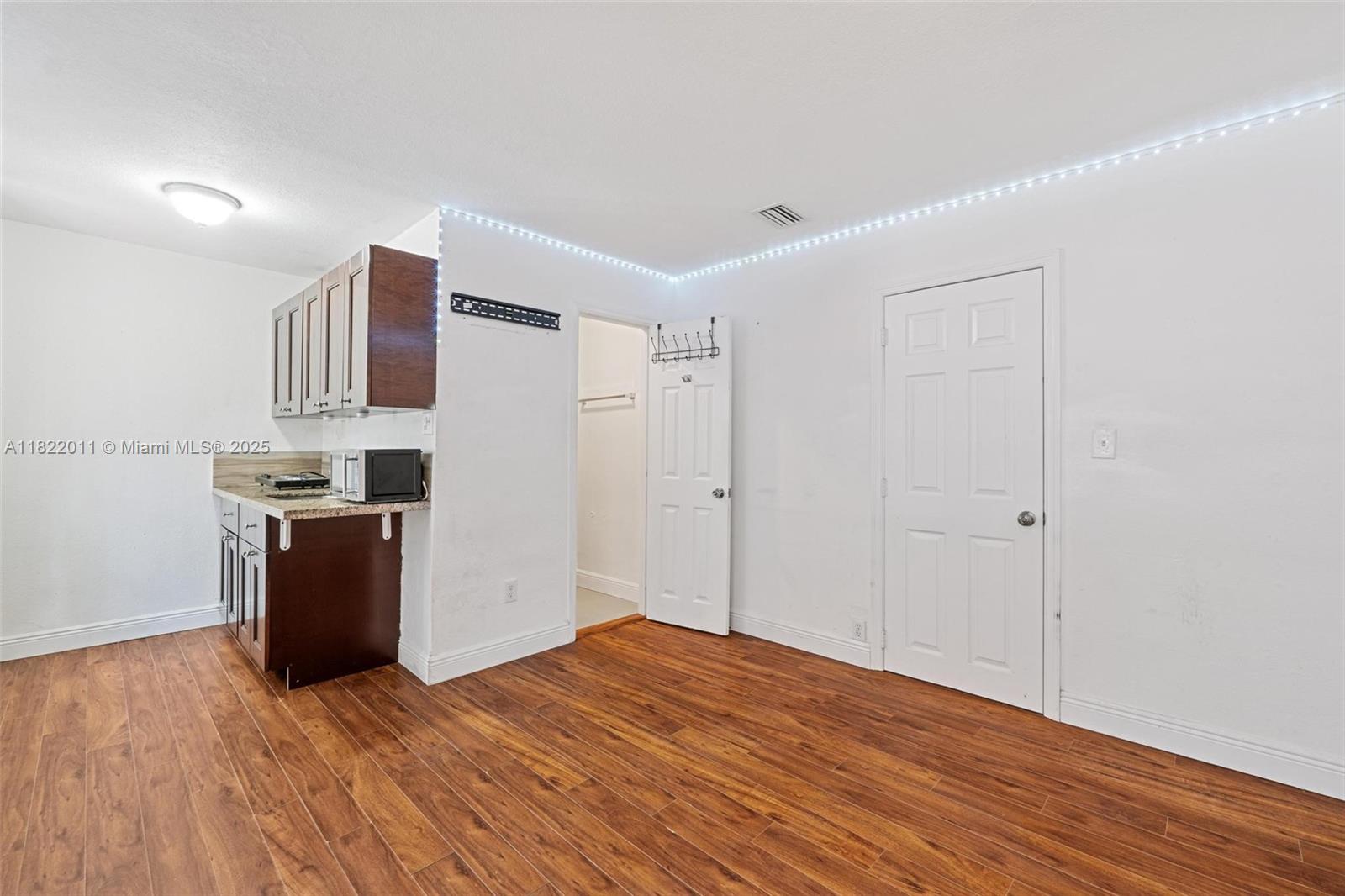 ANDREWS PARK - Residential