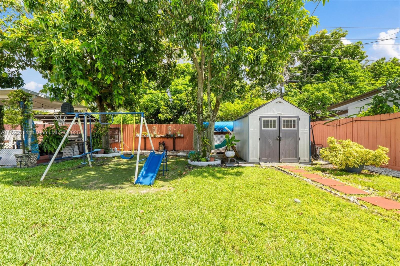 ANDREWS PARK - Residential